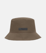 ESSENTIALS BUCKET HAT